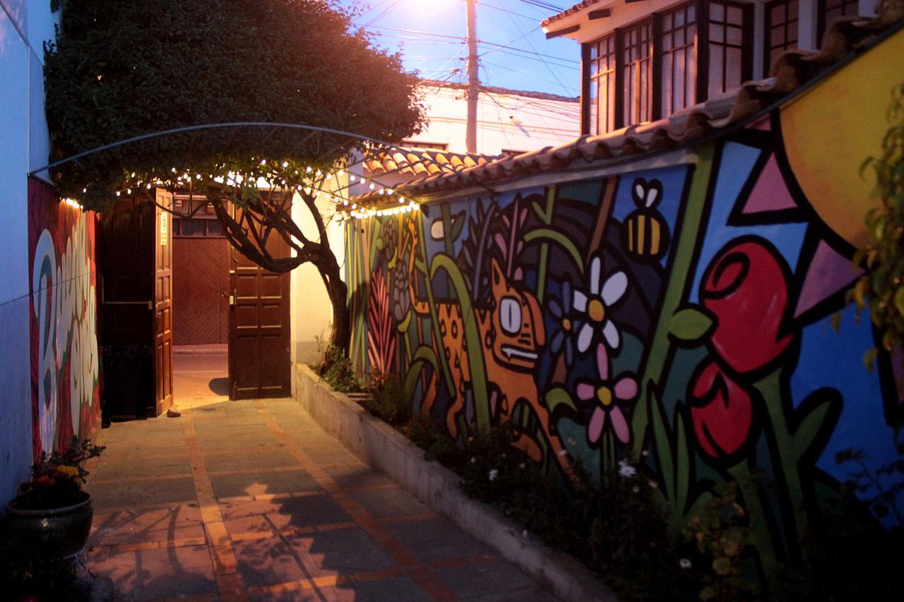 Hostel Casa Blanca סוקרה מראה חיצוני תמונה